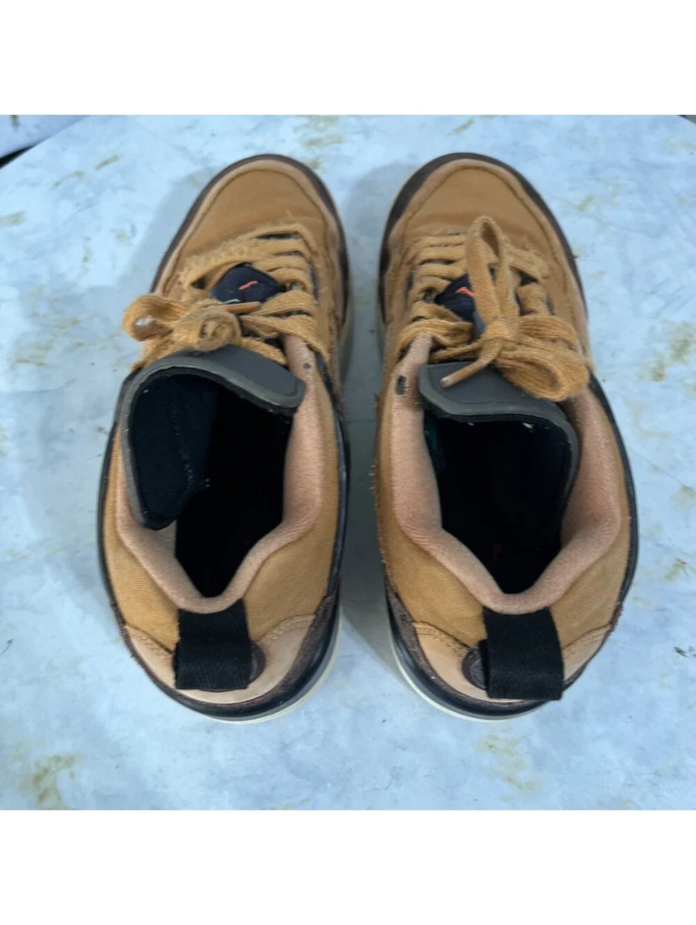 Jordan black accent